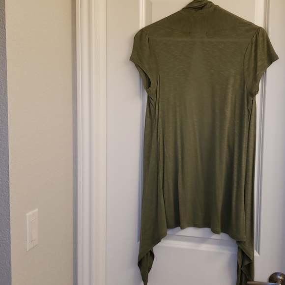 Dress barn short sleeved camisole - Picture 5 of 8